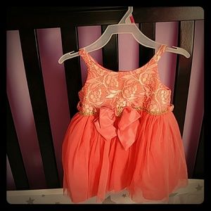 Beautiful dress for 1 year old. Size 18 months